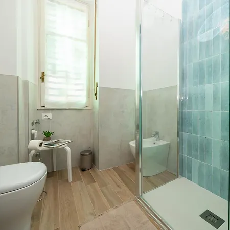Terrazza Matteotti 23 - Ampio Appartamento-6 Posti-zona Centro-comodo Stazione *