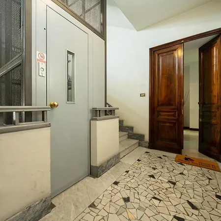 Ampio Famigliare In Centro- 6 Posti Vicino Stazioni Fs