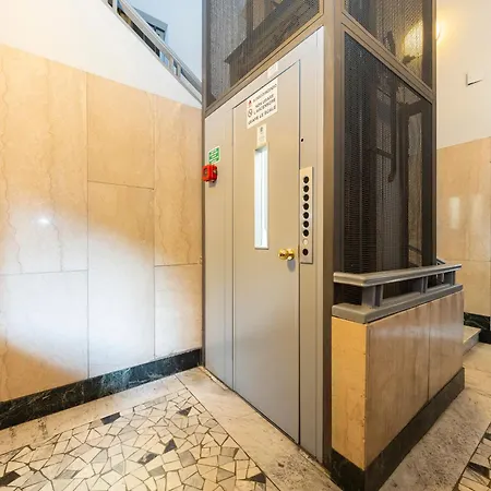 Appartement Ampio Famigliare In Centro- 6 Posti Vicino Stazioni Fs *