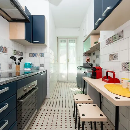 Ampio Famigliare In Centro- 6 Posti Vicino Stazioni Fs Appartement